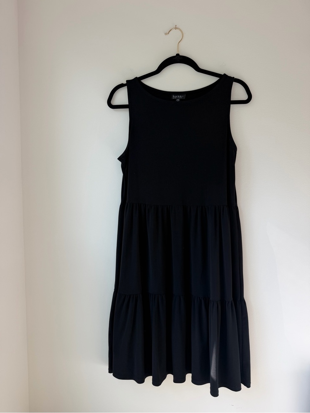 Nicole Miller Black Sleeveless Tiered Dress